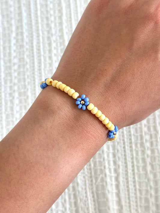 Coastal Flowers Beaded Bracelet